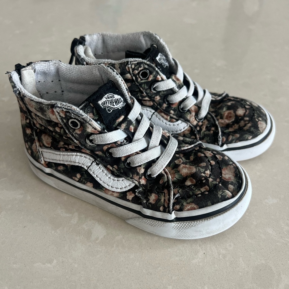 Vans Black High-Top Sneakers with Signature Stripe